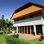 Casa de hóspedes Repnik 4*